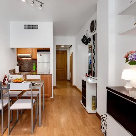 Apartment Orbiplaya 1Min Sea, Beach & Pool *